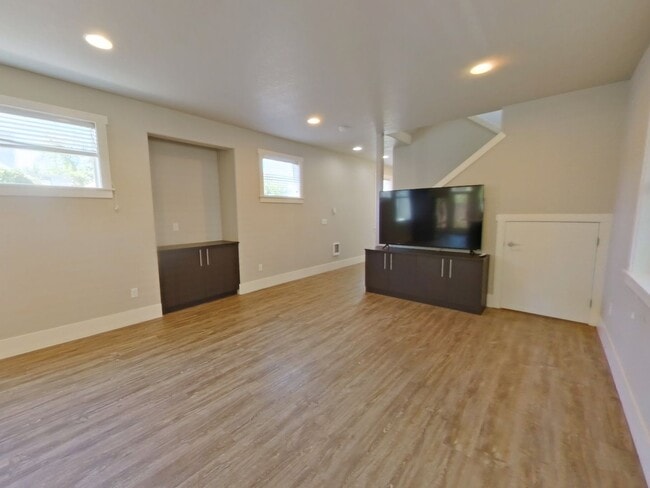 Photo - 335-337 NW 18th St. Unit 335 NW 18th St