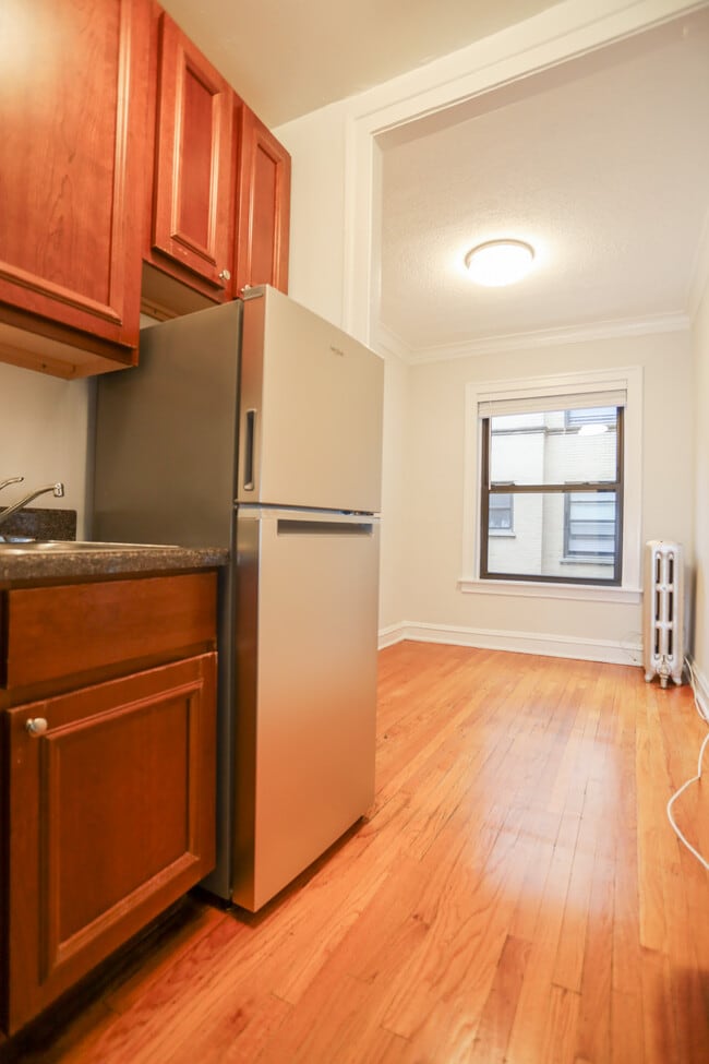 Photo - 6106 N Kenmore Ave Unit #30
