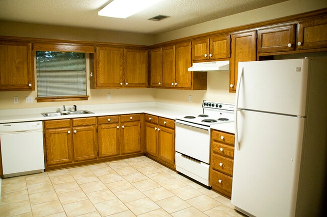 Photo - 231 Rosebud Dr