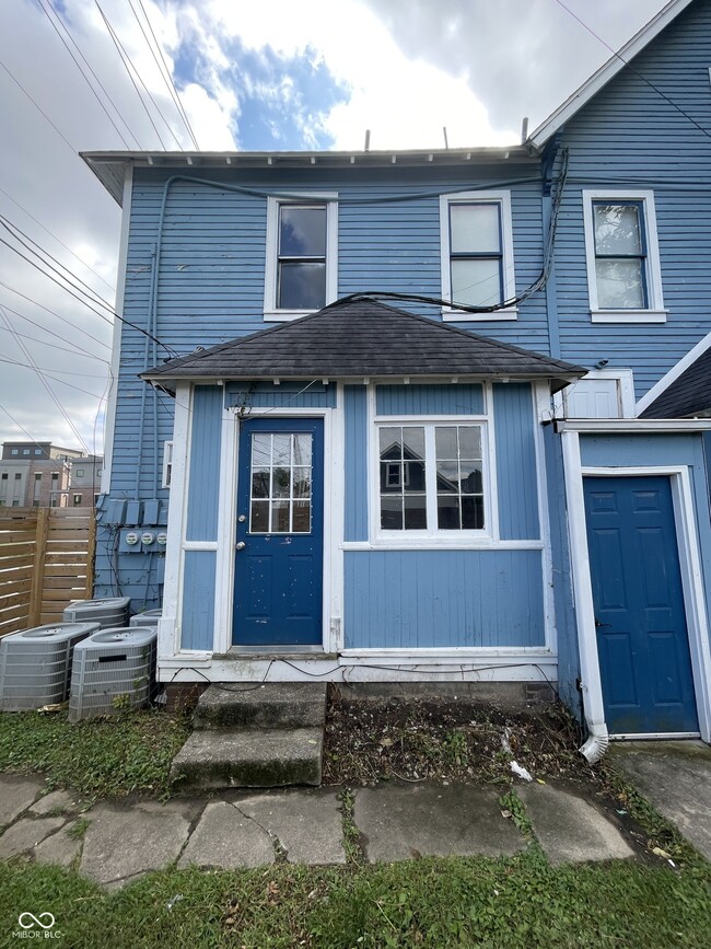 Photo - 412 E 16th St