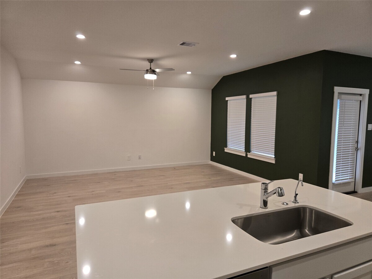 Photo - 31710 Carlisle Cv Ct