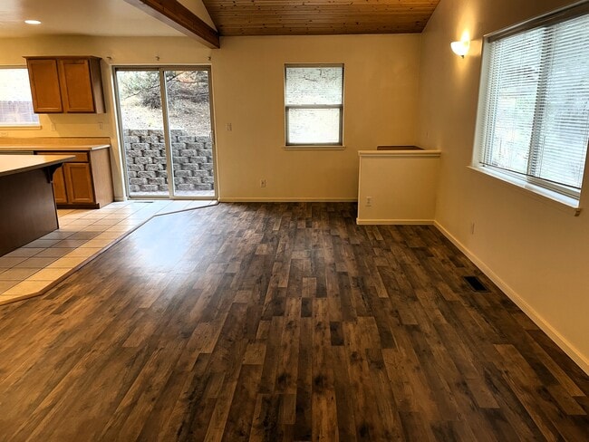 Photo - 1755 NE Lotus Dr