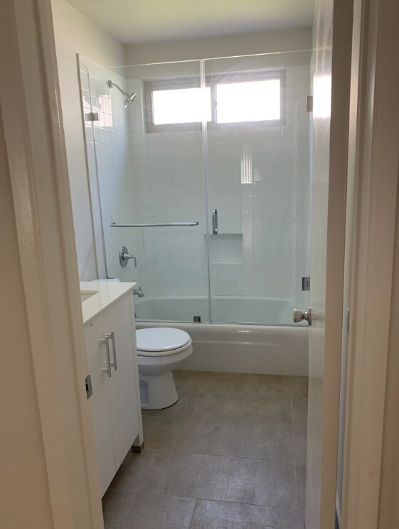 Photo - 1439 S Bundy Dr