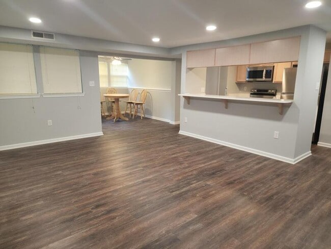 Photo - 9387 Horse Castle Ct