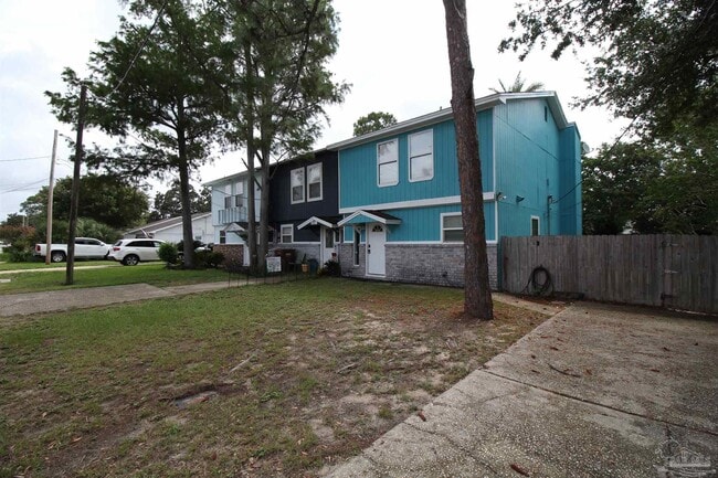 Photo - 950 Coronado Dr