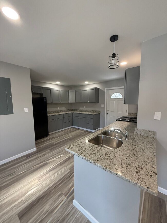 Photo - 1136 S Main St Unit 2nd Floor