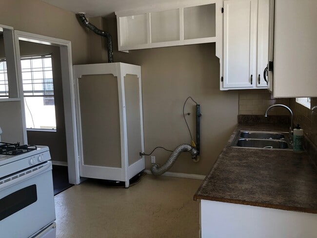 Photo - 5458 Kinston Ave Unit 5464