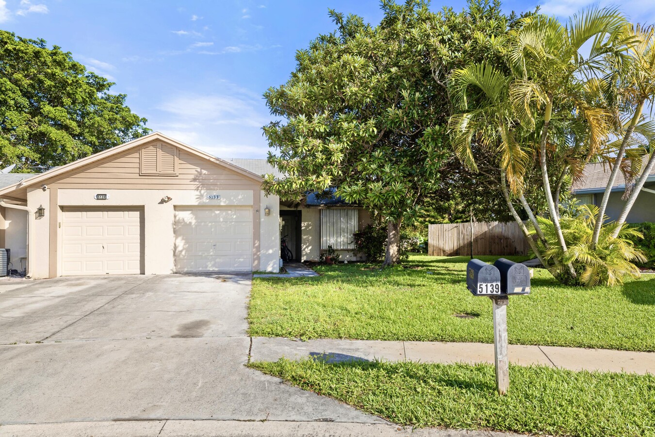 Photo - 5133 Owls Ct Townhome