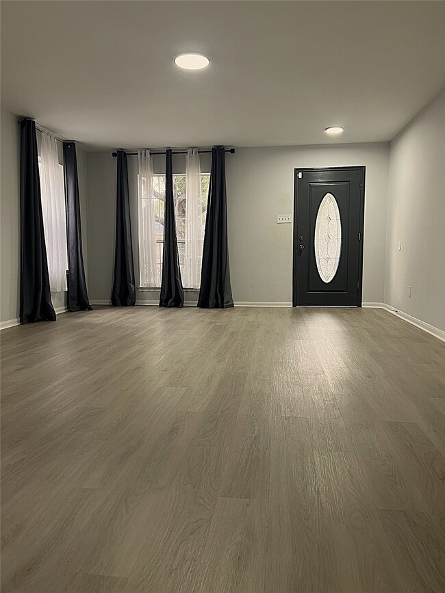 Photo - 20918 Roxette Ct