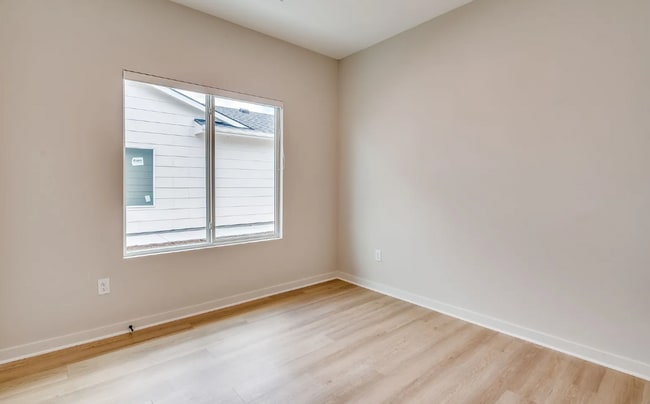 184/86 N Mendocino St