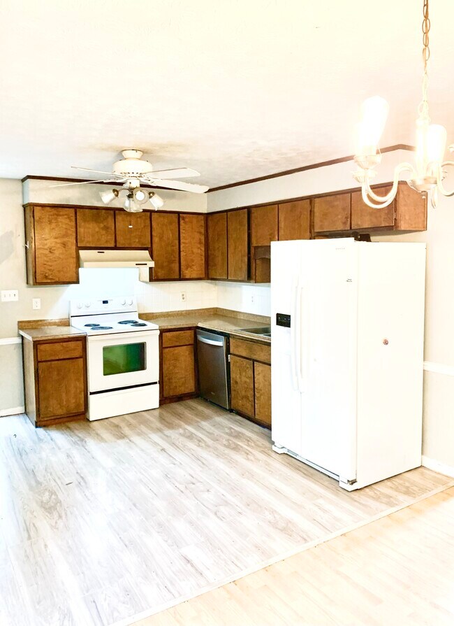 Photo - 105 Flannigans Pl