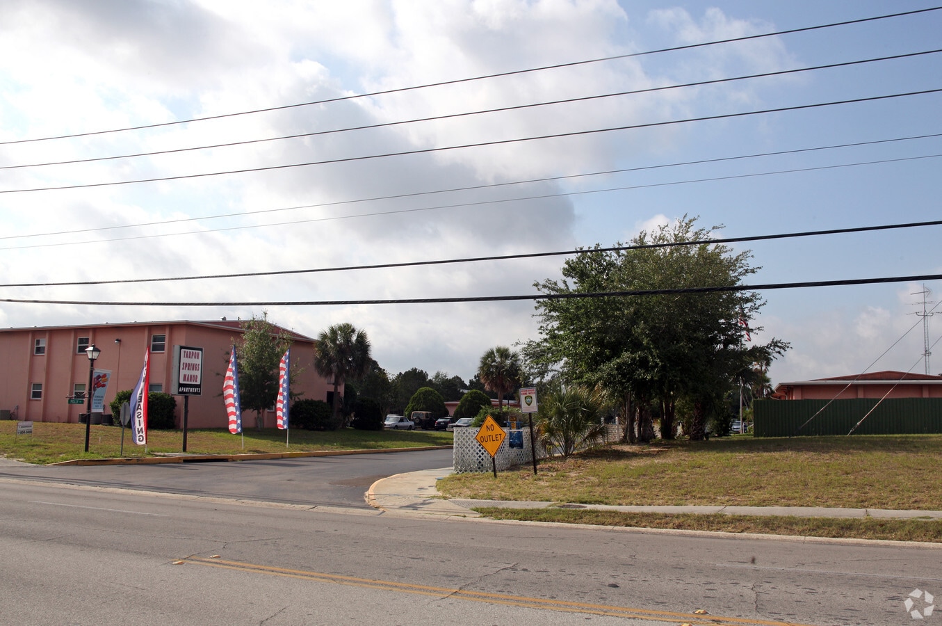 Photo - Tarpon Springs Manor Apartments