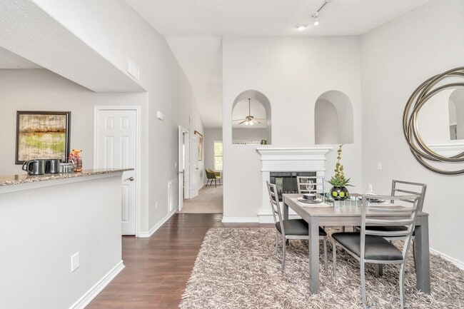 Photo - 1600 Eldridge Pkwy