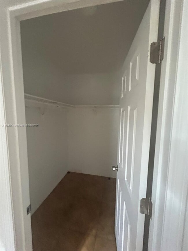 Photo - 6960 Miami Gardens Dr Unit 2-230A