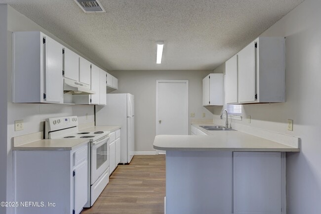 Photo - 8903 Kersey Dr