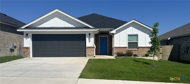 Building Photo - 5202 White Rose Dr