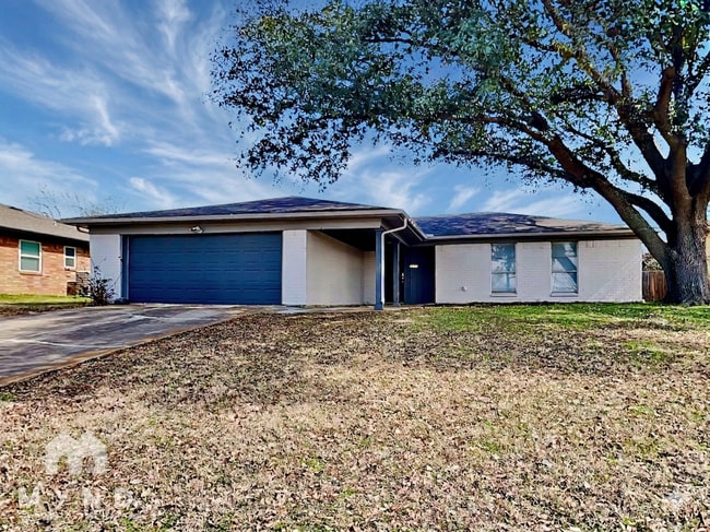 Building Photo - 7309 Fredricksburg Dr