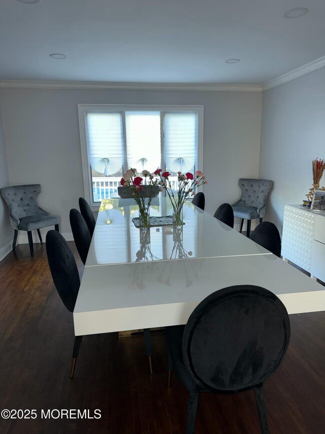 Photo - 28 Musket Ln