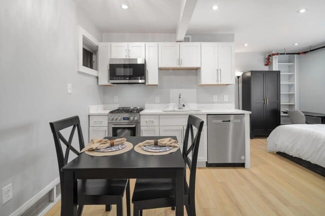 522 - 528 Stewart Ave