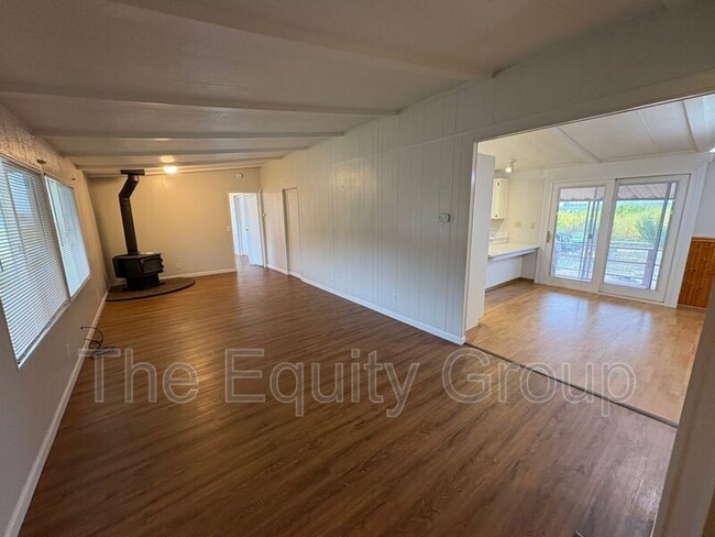 Photo - 26521 Rd 100