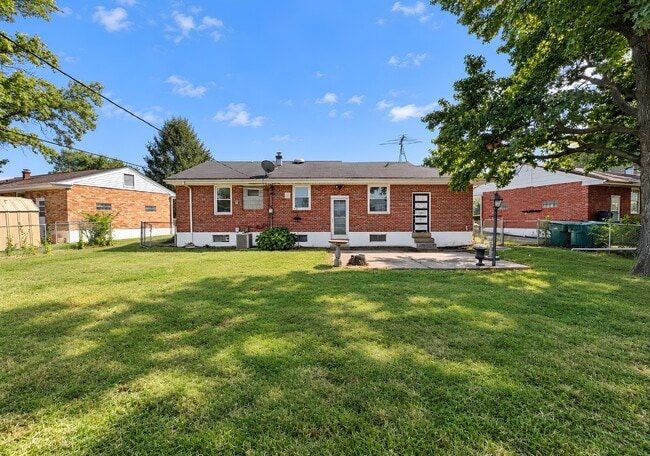 1277 Waldorf Dr