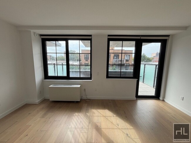 NORTHERN BOULEVARD - NORTHERN BOULEVARD Apartment Unit 5C