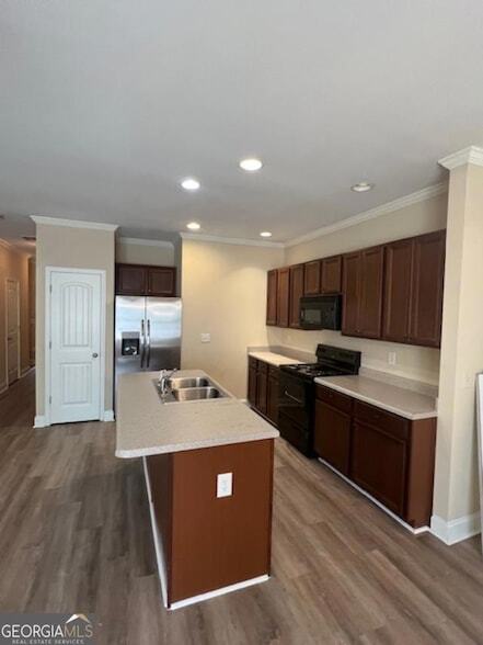 Photo - 2918 Hillside Pl