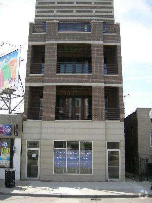 Building Photo - 2903 W Irving Park Rd Rental
