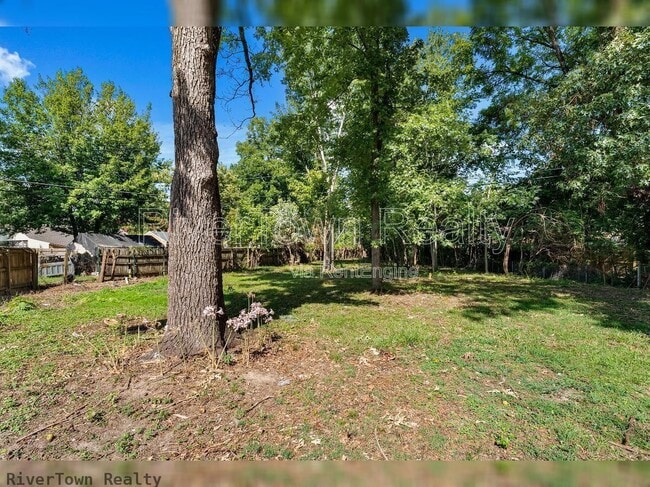 Photo - 810 Indian Dr