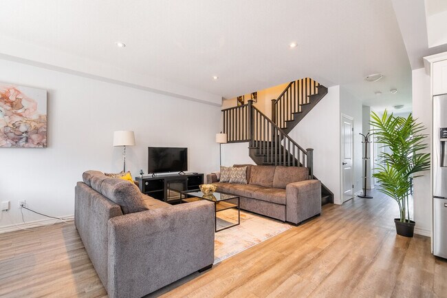 Photo - 101 Shoreview Pl Unit ID1345749P