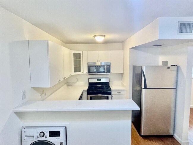 Photo - 608 Franklin Blvd