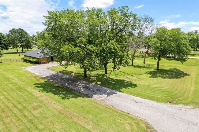 Photo - 57 Serenada Ln