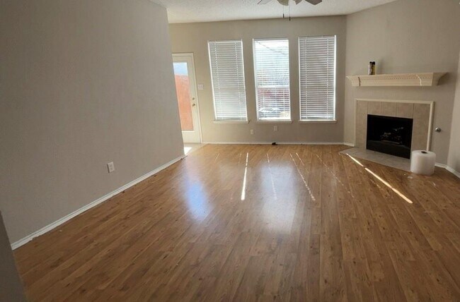 Photo - 7145 Waterlily Ln