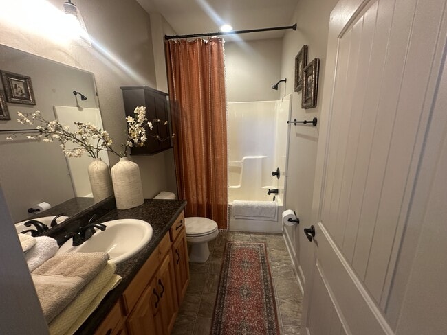 Photo - 164 Sager Ln