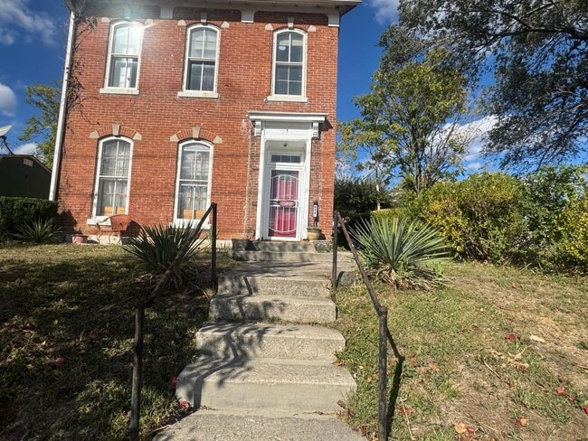 Photo - 932 E Market St