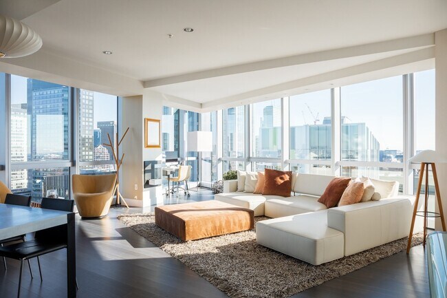 Photo - 110 Stuart St Unidad 26G