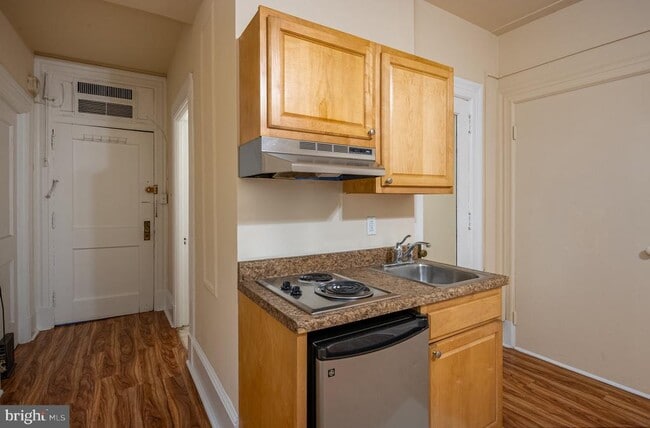 Photo - 1324 Locust St Unit 424