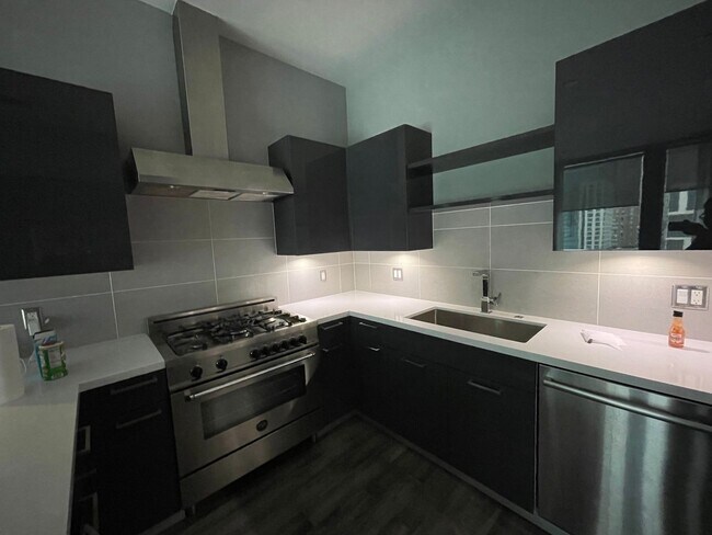 Photo - 1211 Caroline St Unit 1108