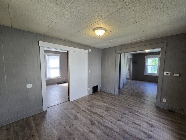 211 Manson St