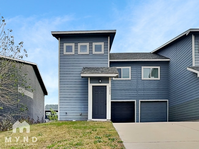 Photo - 3259 Karen St