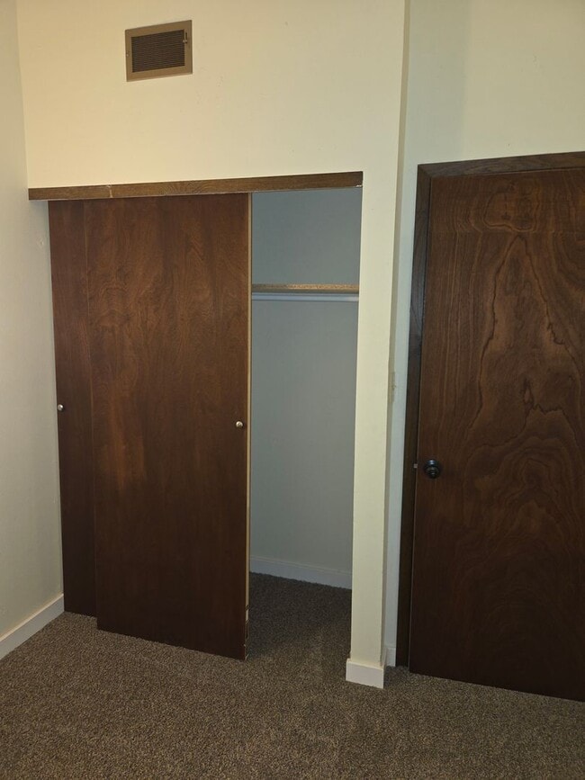 Photo - Spacious Townhome!