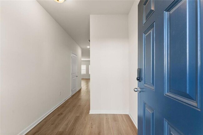 Photo - 76 Regent Pk