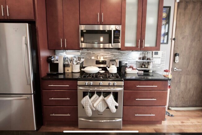 Photo - 1535 North Philip Street Unit GatedwithParkinghugePatio