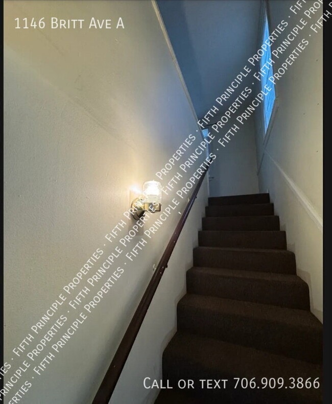 Photo - 1146 Britt Ave