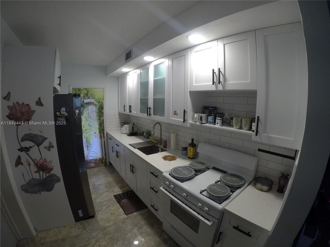 Photo - 1698 NE 182nd St