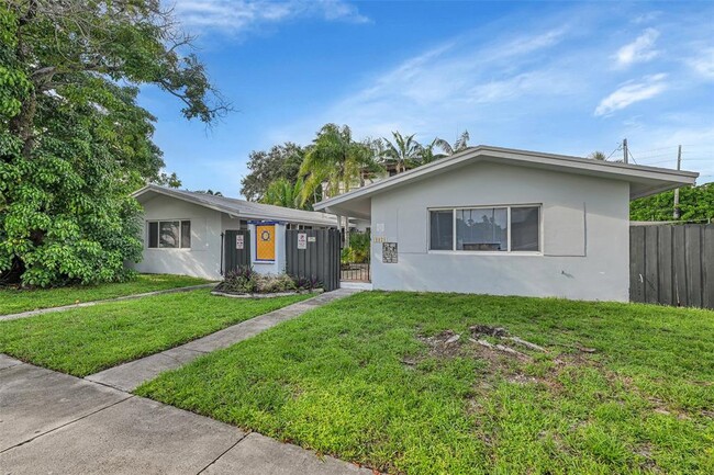 Photo - 1021 NE 2nd St Unit 3