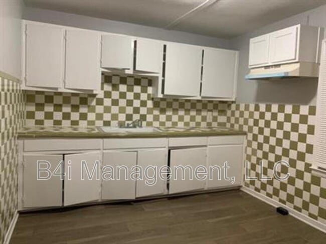 Photo - 324 Mays Ave