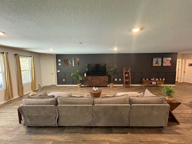 Photo - 3483 Sparco Dr