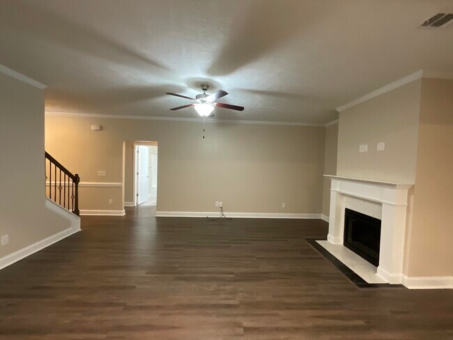 Photo - 5798 Whispering Pnes Wy