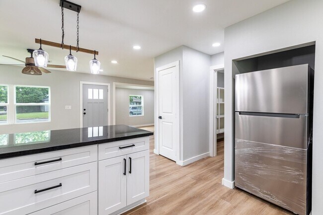 Photo - 9529 Fairland Dr